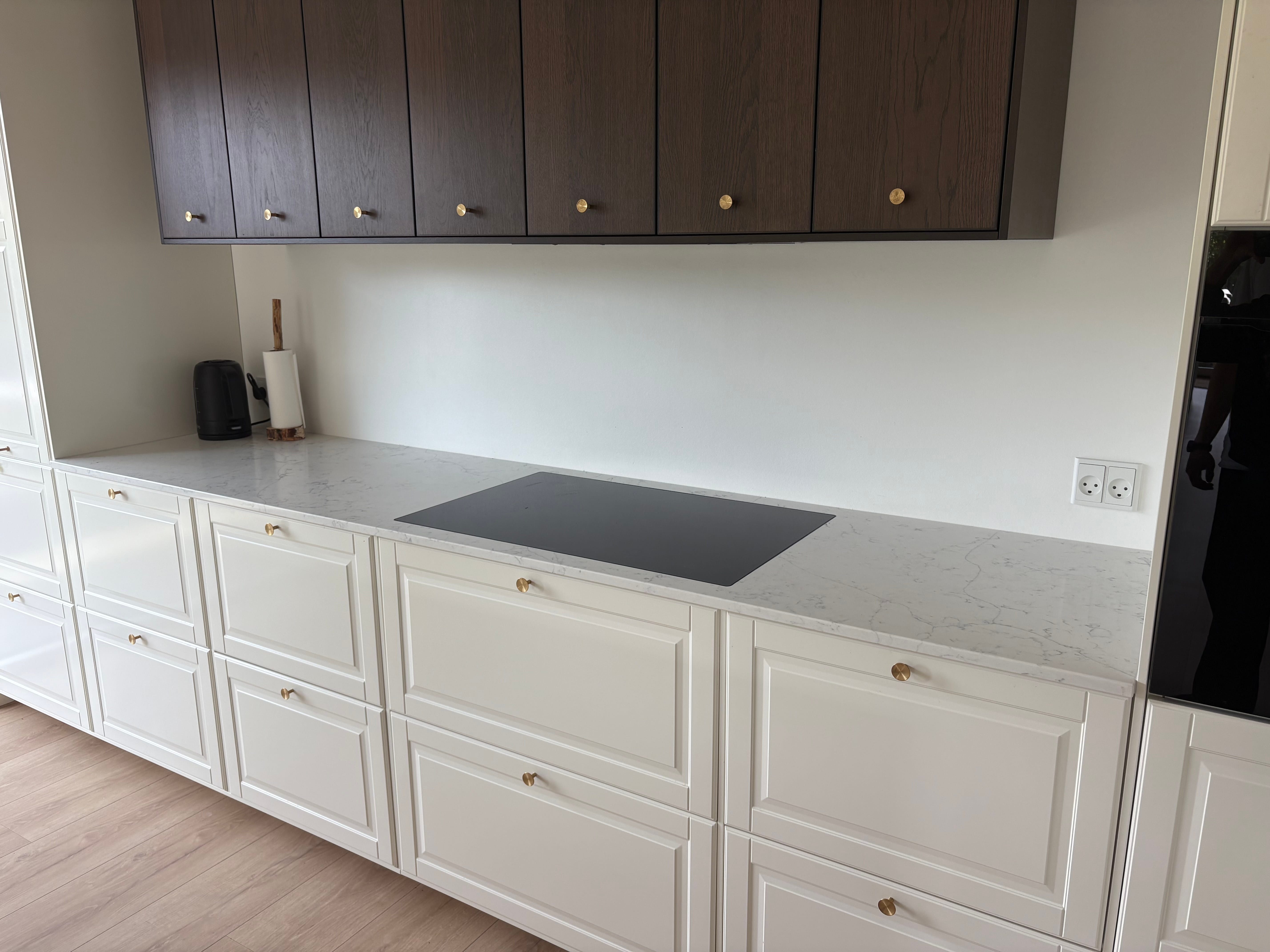 Mystery White referens 2